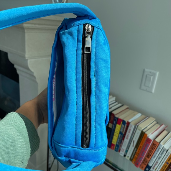 Vanilla | Reworked Nike Handbag up-cycled from a Nike Hoodie - Picture 3 of 3